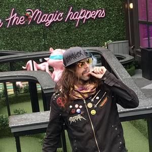 Meet your Posher, Aaron